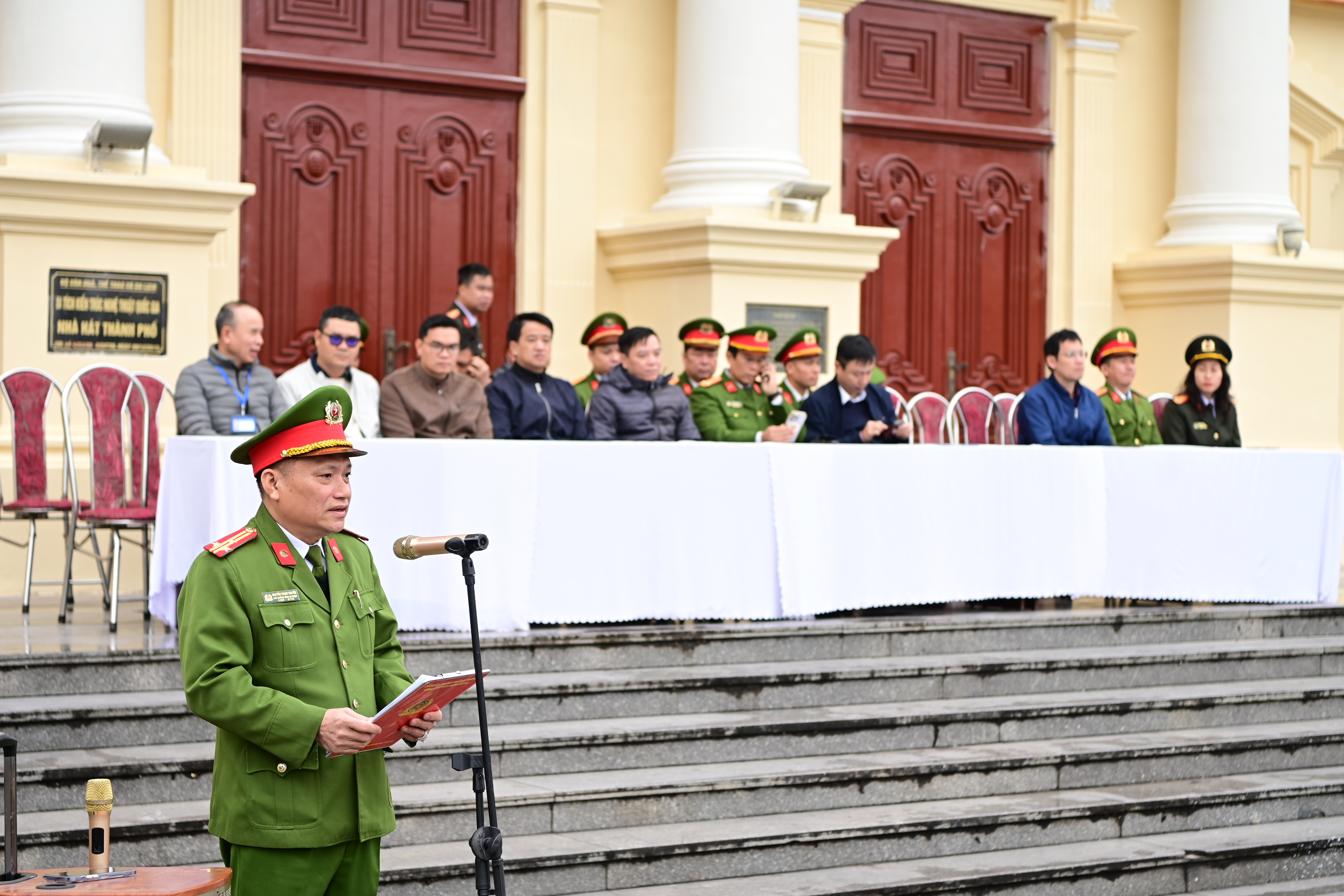 Quận Hồng Bàng: Ra quân đảm bảo TTATGT, trật tự đường hè, vệ sinh môi trường, nếp sống văn minh đô thị trong dịp Tết Dương lịch,Tết Nguyên đán Ất Tỵ và Lễ hội xuân 2025